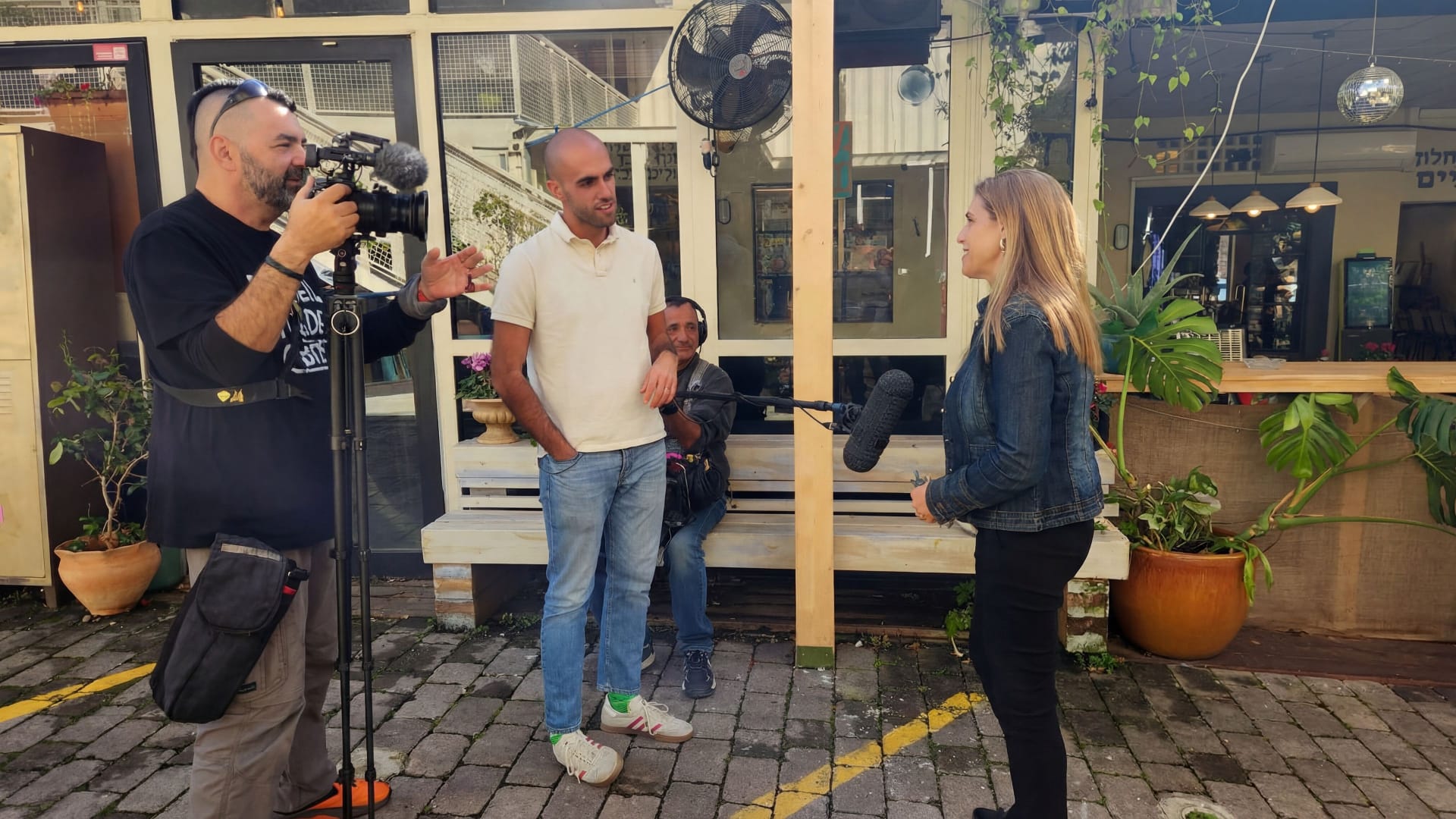 משרד יחסי ציבור המתמחה בקידום עסקים, מלונות, מסעדות ומותגי תיירות באמצעות חשיפה בתקשורת ובמדיה הדיגיטלית